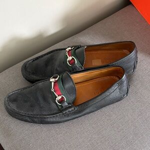Gucci Black Leather Loafers with Red and Green Accents
